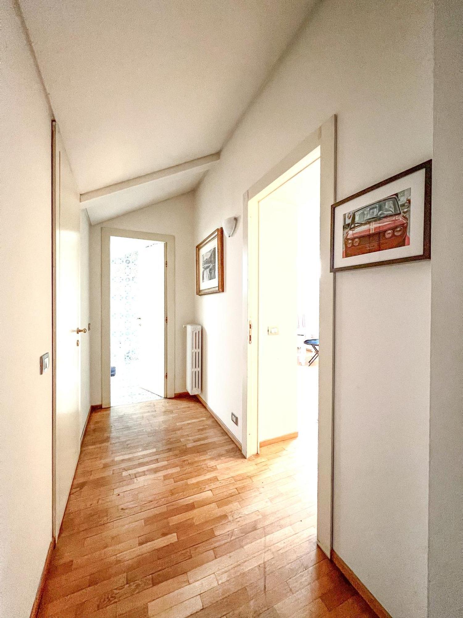 Comecasa Alfieri Cosy Apartment Asti Luaran gambar
